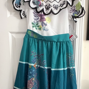 Maribel Dress size 9/10